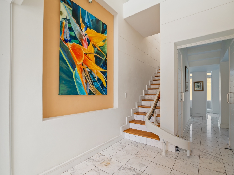 4 Bedroom Property for Sale in Leisure Isle Western Cape